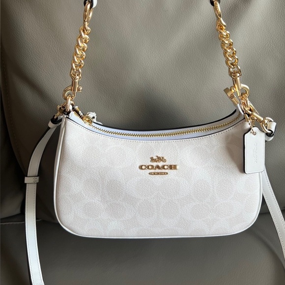 NEW! Teri Shoulder Bag in Signature Canvas in Gold/Chalk/Glacier White - Picture 2 of 8